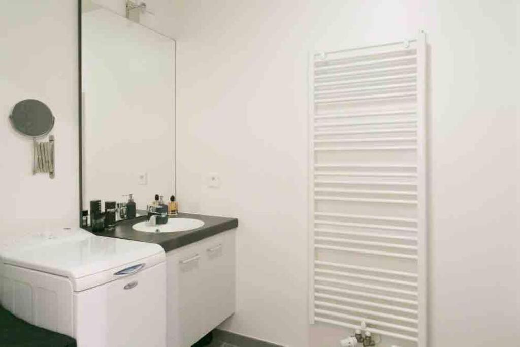 Cozy & Quiet Getaway Just 300M From Paris With Free Private Parking Lejlighed Gentilly Eksteriør billede
